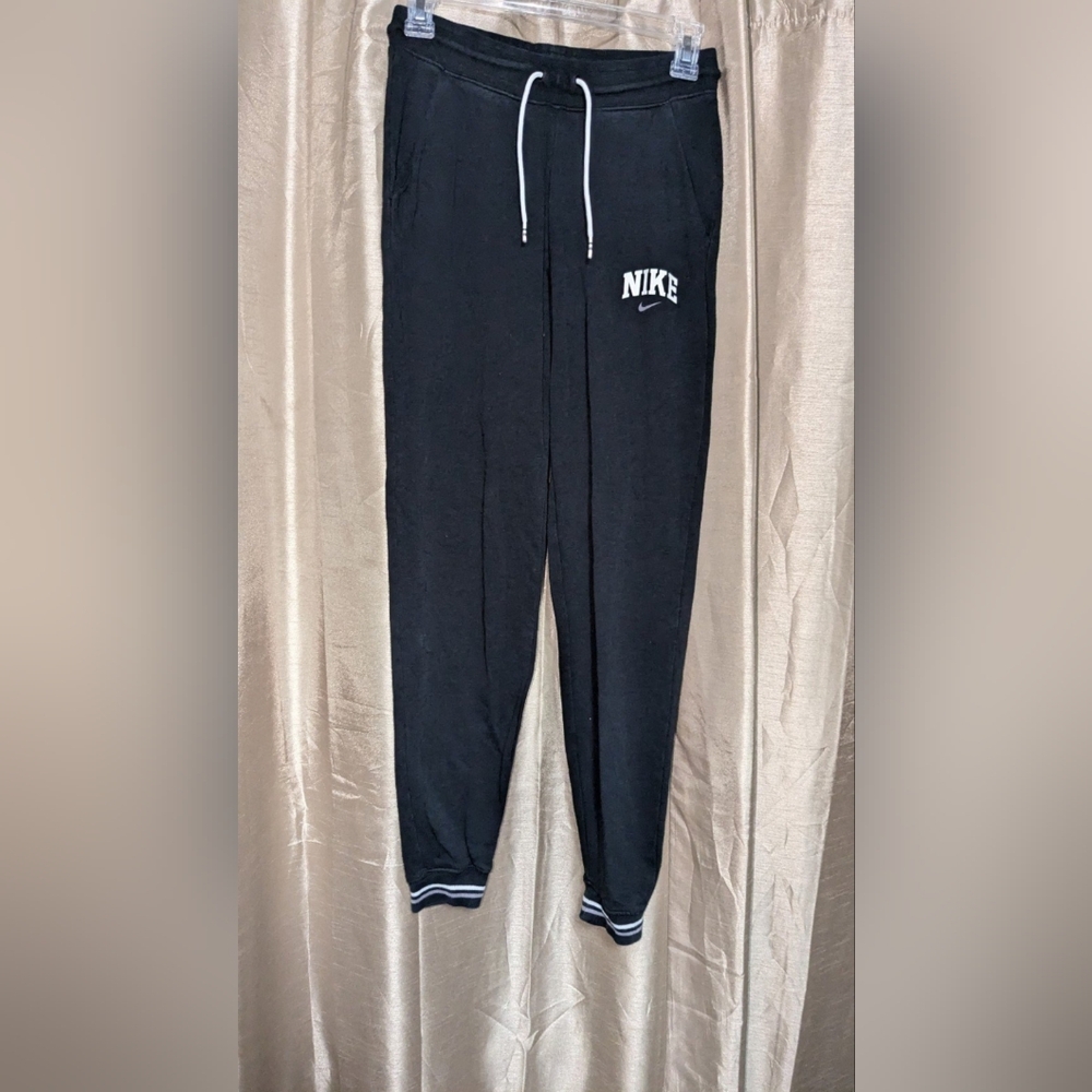 Nike Women's Joggers Size XS.